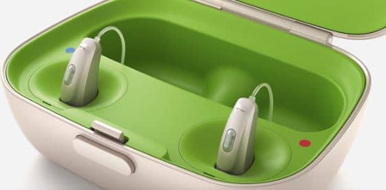 Phonak’s Latest Rechargeable Hearing Aid – The Audéo B-R