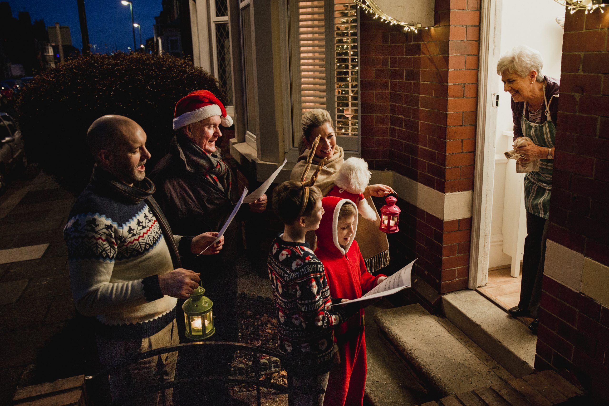holiday-tips-to-avoid-hearing-loss